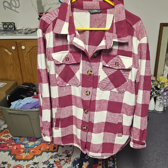 Stylish Checkered Button Down Shirt - Red and White - Picture 1 of 5
